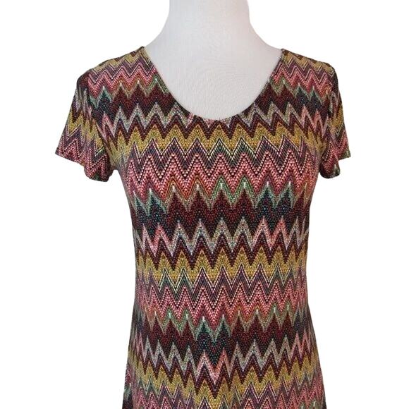 Suzie in the City Tunic Blouse Scoop Neck Short Sleeves Chevron Motif Size Small - Picture 5 of 7